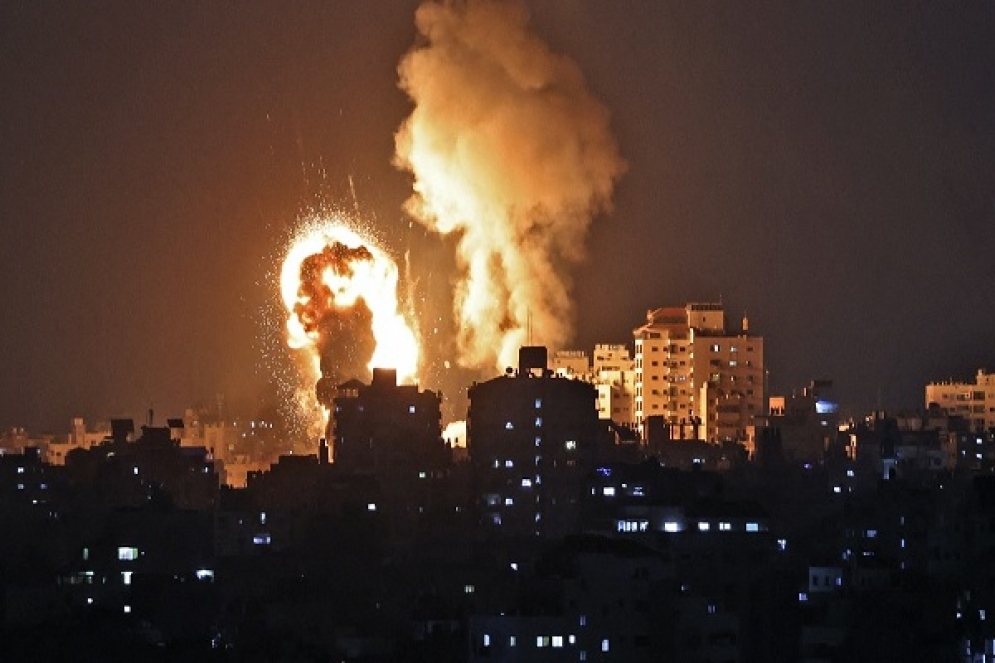 قوات الاحتلال تواصل تجدد قصفها للمناطق الشرقية بقطاع غزة