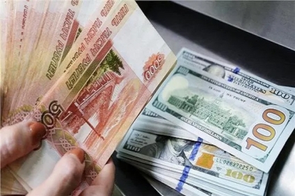 الروبل الروسي يواصل الارتفاع مقابل الدولار واليورو
