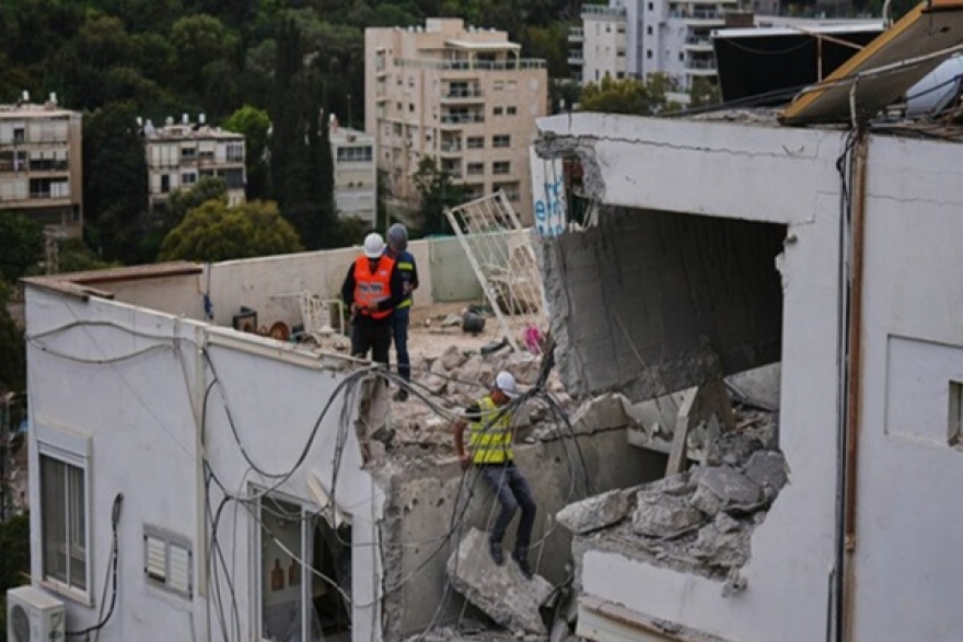 رشـ.ـقة صـ.ـاروخية كبيرة لحـ.ـزب الله على نهاريا وعكا