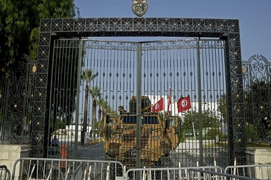 هل البرلمان التونسي خطر داهم؟