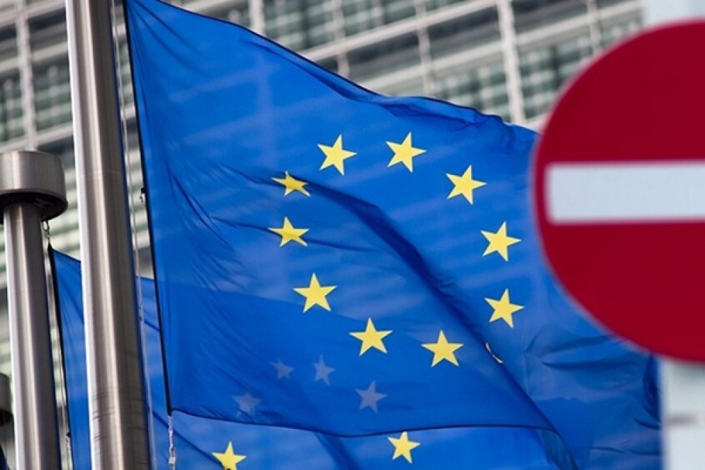 سفراء الاتحاد الأوروبي يوافقون على تمويل لكييف وعقوبات جديدة ضد روسيا