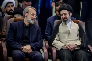 خامنئي معزيا بلاريجاني: لكل دم ثمن يجب على القـ.ـتلة المجرمين دفعه قريبا