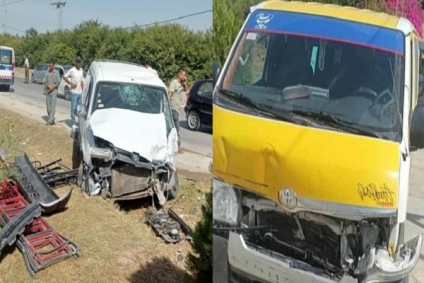 منوبة... اصطدام تاكسي جماعي بسيارة يخلف 9 إصابات