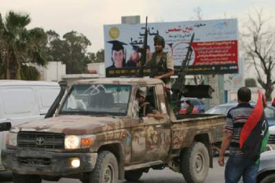 استعداد أمركي لتخفيف الحظر على تصدير الأسلحة إلى ليبيا