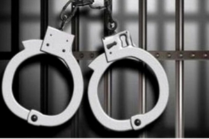 من بينهم فتاة.. الاحتفاظ بأربعة أشخاص مورطين في قتل شاب