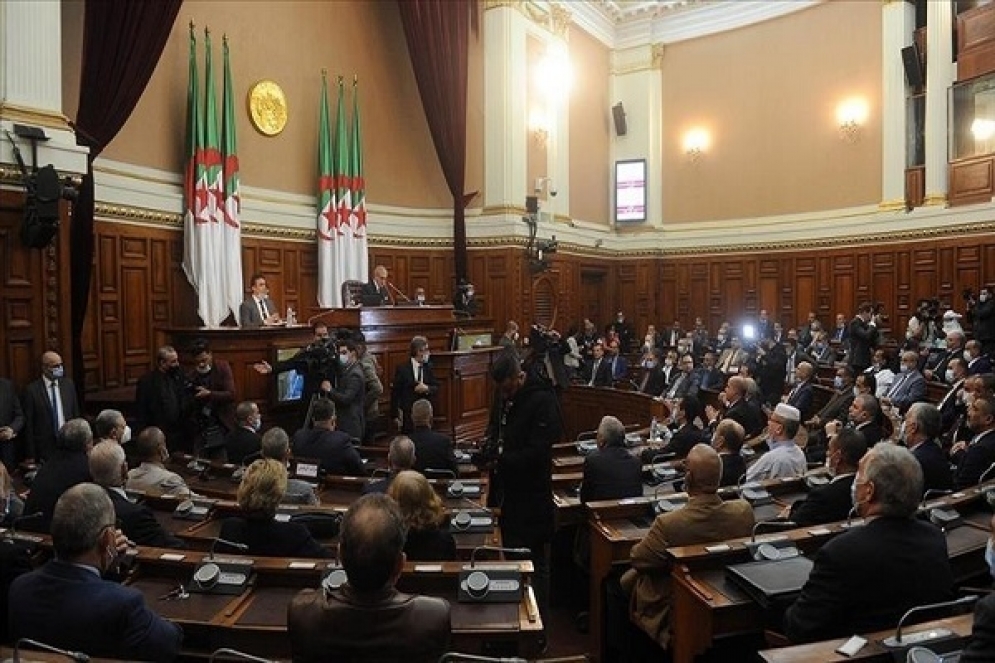 الجزائر: مجلس النواب يصادق بالأغلبية على أضخم موازنة في تاريخ البلاد