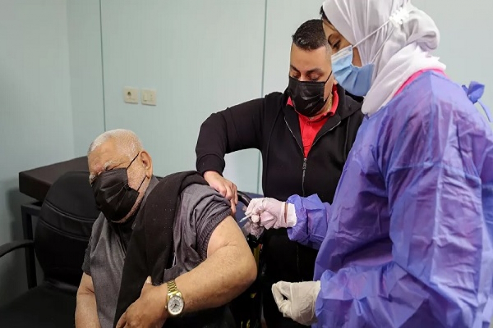 الموافقة على تصنيع الجرعات الأولى من اللقاح المصري ضد كورونا