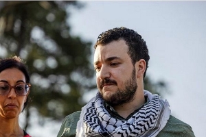 القضاء الأمريكي يأمر بترحيل ناشط مؤيد لفلسطين