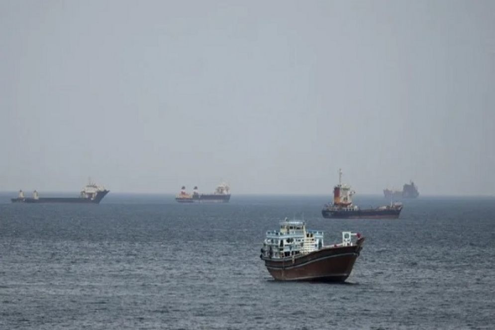 مسؤول إيراني: بدء تحصيل رسوم العبور في مضيق هرمز