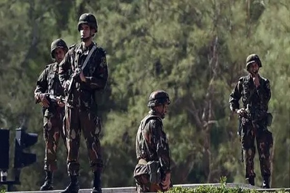 الجزائر... وزارة الدفاع تعلن عن تصفية 4 إرهابيين على الحدود وتكشف عن هوياتهم