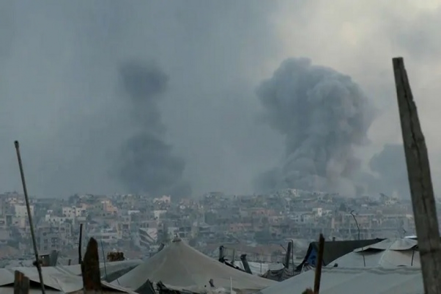 الاحتلال يقصف خان يونس بالطائرات والزوارق والمدفعية