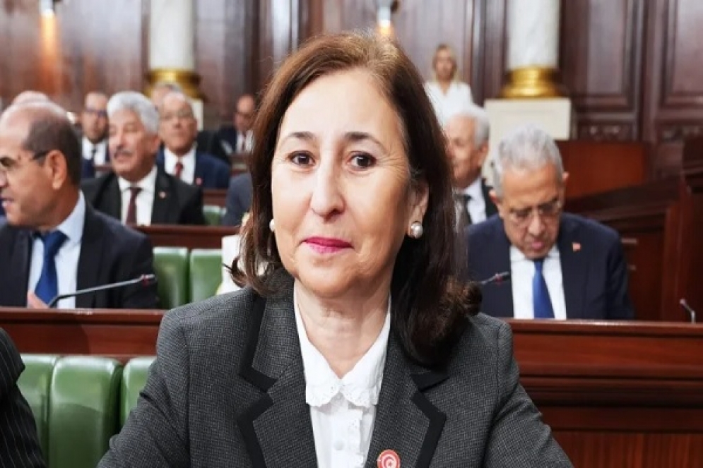 رئيسة الحكومة: تحسن أداء القطاع الصناعي وانتعاش إنتاج الفسفاط بـ55%