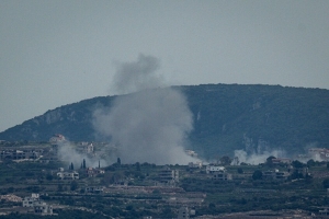 في&nbsp; خرق وقف إطلاق النار.. غارات صـ.ـهيونية تستهدف عددا من المناطق في جنوب لبنان