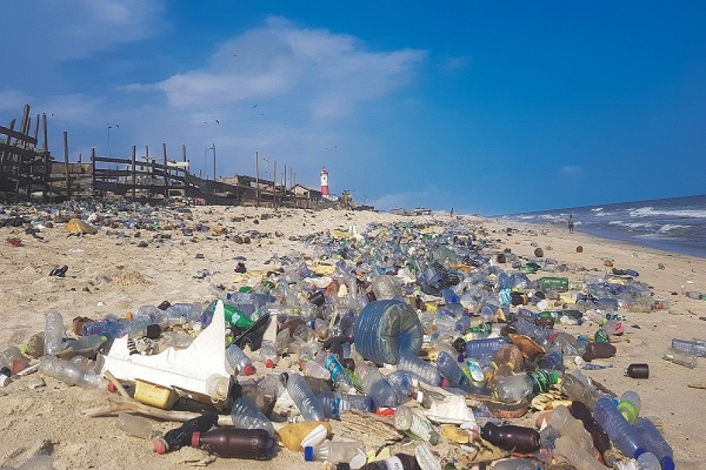 غرفة التجارة التونسية السويدية تنظم الندوة الوطنية حول تحديات مكافحة التلوث البلاستيكي في تونس