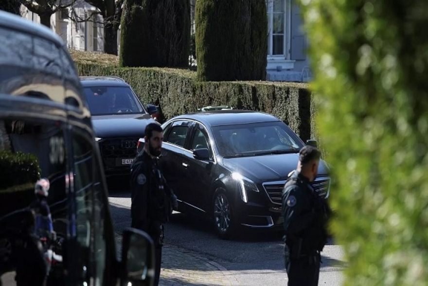 التلفزيون الرسمي الإيراني: وفدنا في جنيف أكد حق طهران في استخدام الطاقة النووية السلمية