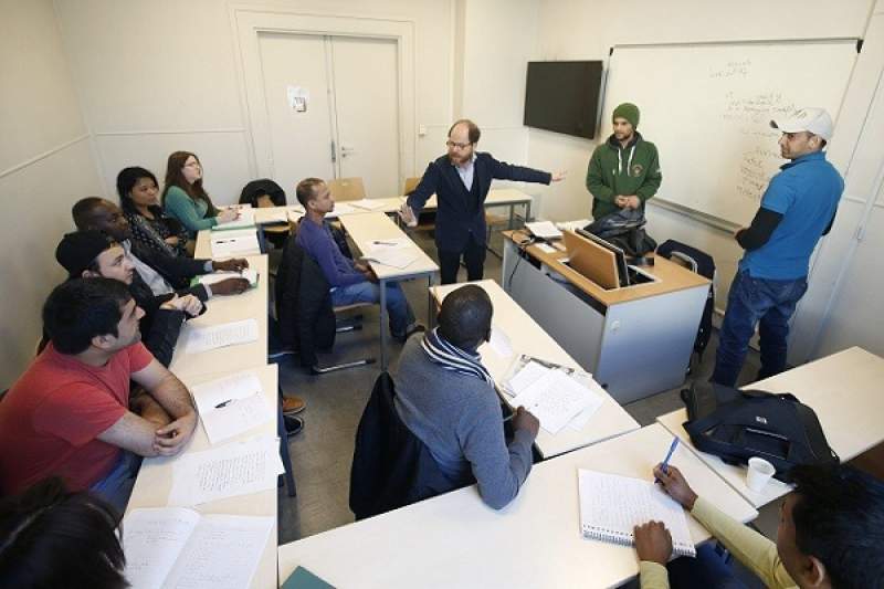 رسمي :اللغة العربية في المدارس الفرنسية