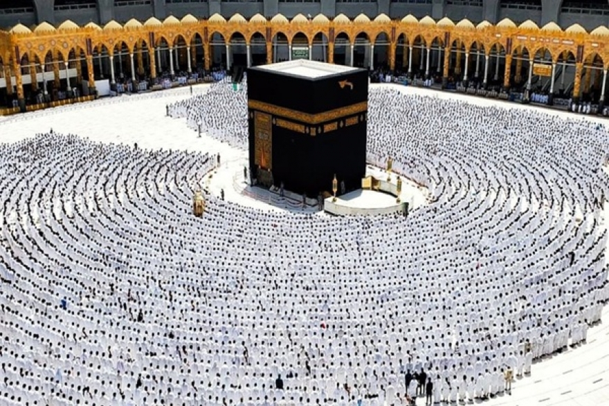 مؤسسة فداء تتكفل بـ21 فردا من أولي الحق من الشهداء لأداء الحج