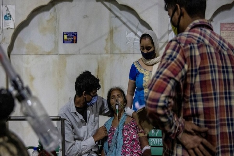 بعد تسجيل رقم قياسي من الإصابات و الوفايات: الهند ترسل الجيش لمساعدة المستشفيات التي تعالج مرضى كوفيد-19