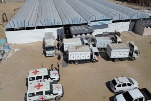فرق مصرية تباشر البحث عن جثث أسرى صهاينة في خان يونس