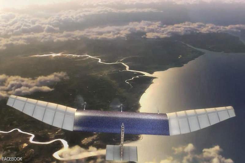 فايس بوك يُطلق أول طائراته للانترنات المجاني