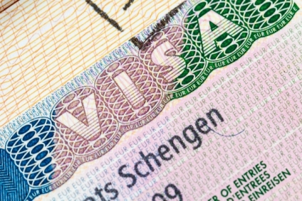 الاتحاد الأوروبي يعيد فرض تأشيرة الدخول على الأمريكيين
