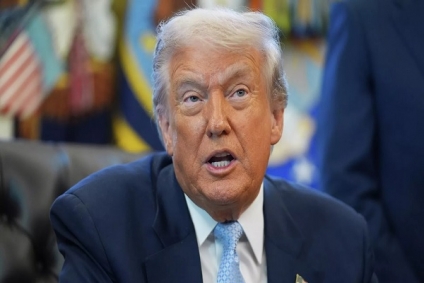 ترامب يمدد العقوبات المفروضة على روسيا لمدة عام