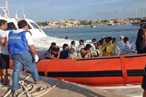 بينهم قاصر: إيطاليا تعلن وصول 61 مهاجرا تونسيا إلى جزيرة لامبيدوزا