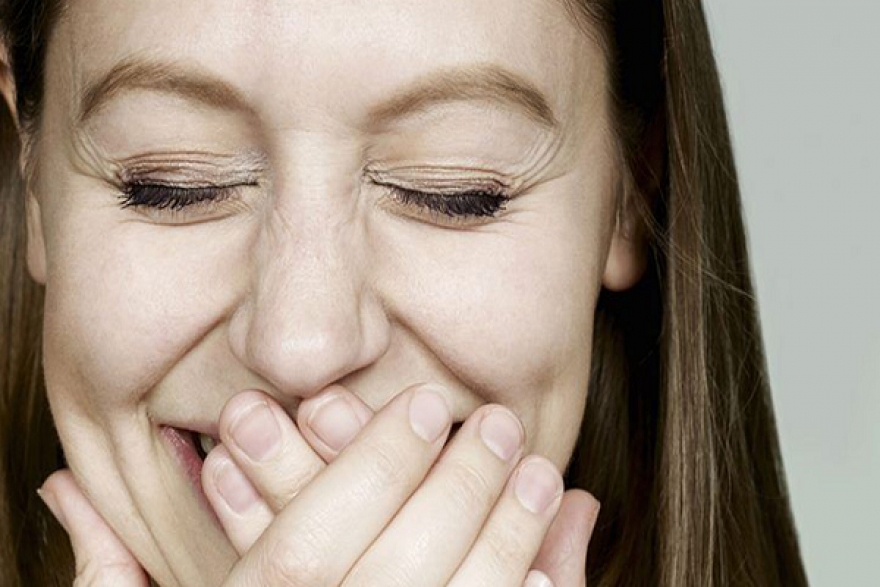 دراسة: السخرية من النفس تجعلك أكثر سعادة!