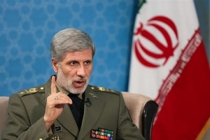 توعد بالرد القاسي: وزير الدفاع الإيراني يؤكد أنّ اغتيال زادة لن يوقف مسيرة طهران النووية