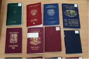 إعتقال 14 شخصا يزورون جوازات السفر لعناصر داعش في موسكو