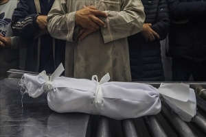 وفاة رضيع فلسطيني جراء البرد القارس في غزة